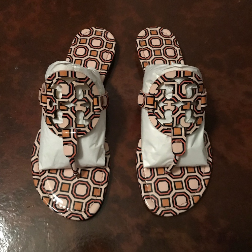 BNIB Tory Burch sandals